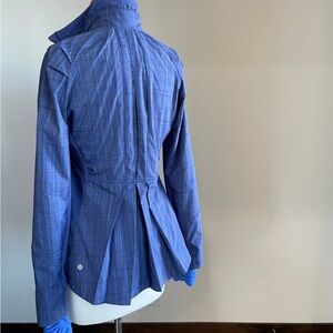 Lululemon Peplum jacket sz 6 . Rare ❤️